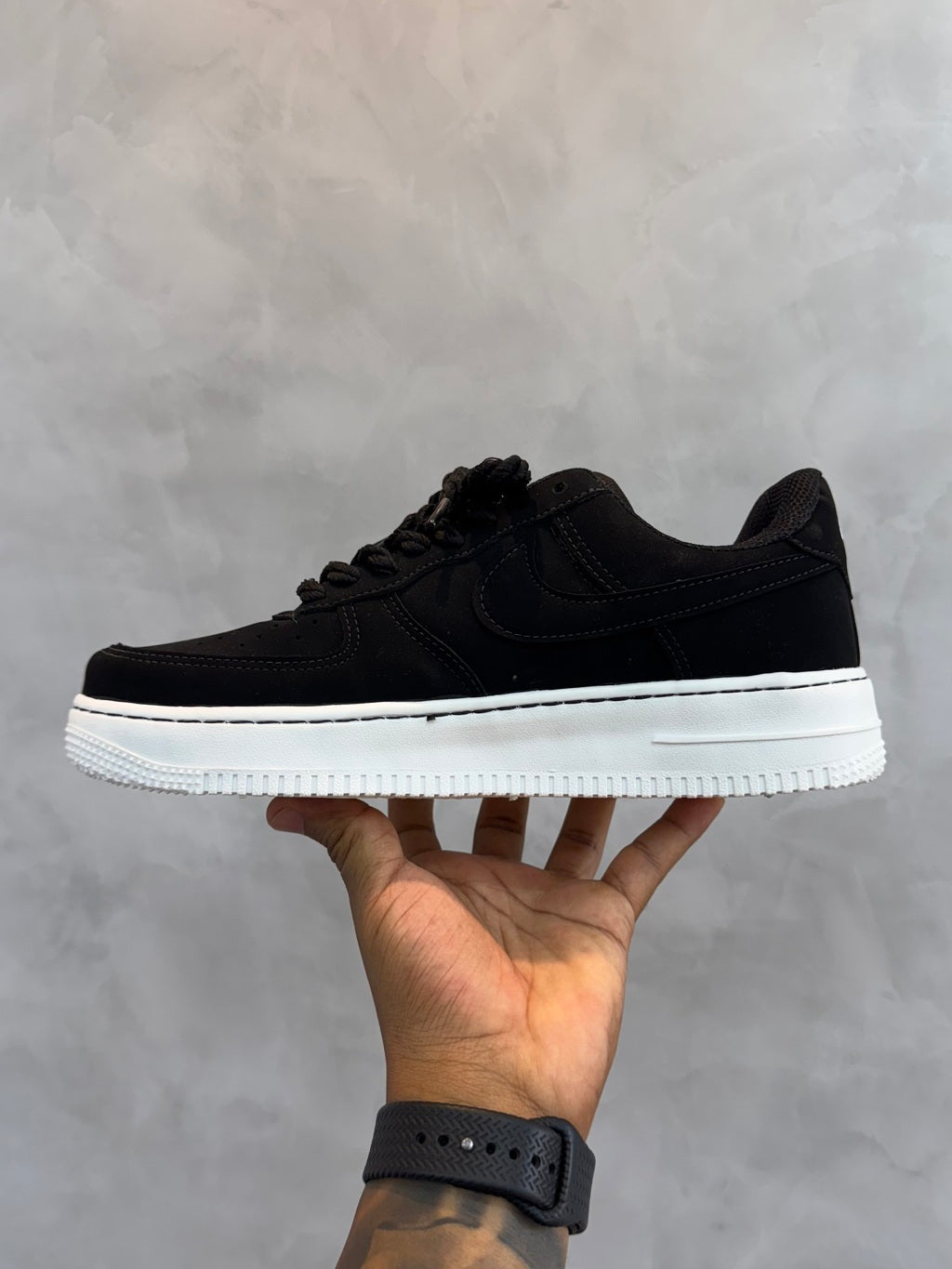 Tênis NK Air Force 1 Nobuck - Preto/Branco