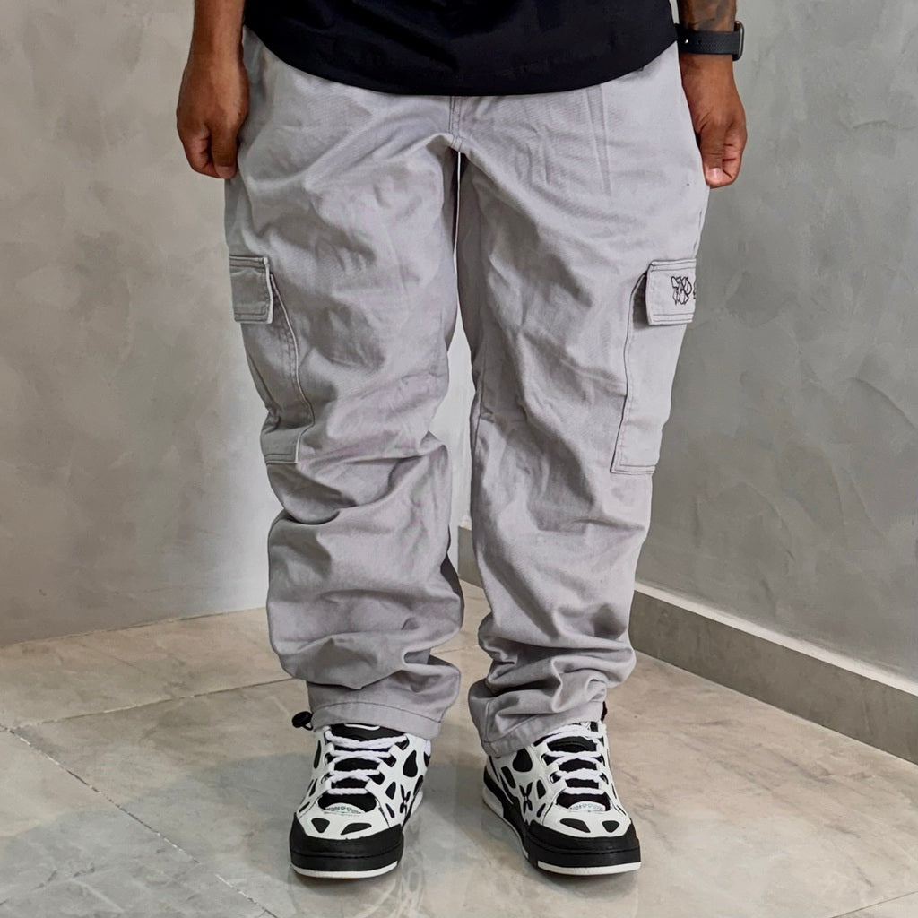 Calça Cargo Sarja Com Ajuste na Barra Trip Side (Gelo)