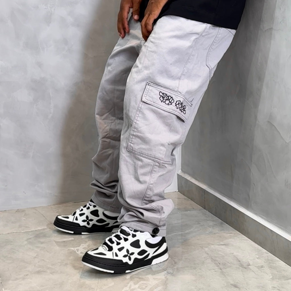 Calça Cargo Sarja Com Ajuste na Barra Trip Side (Gelo)