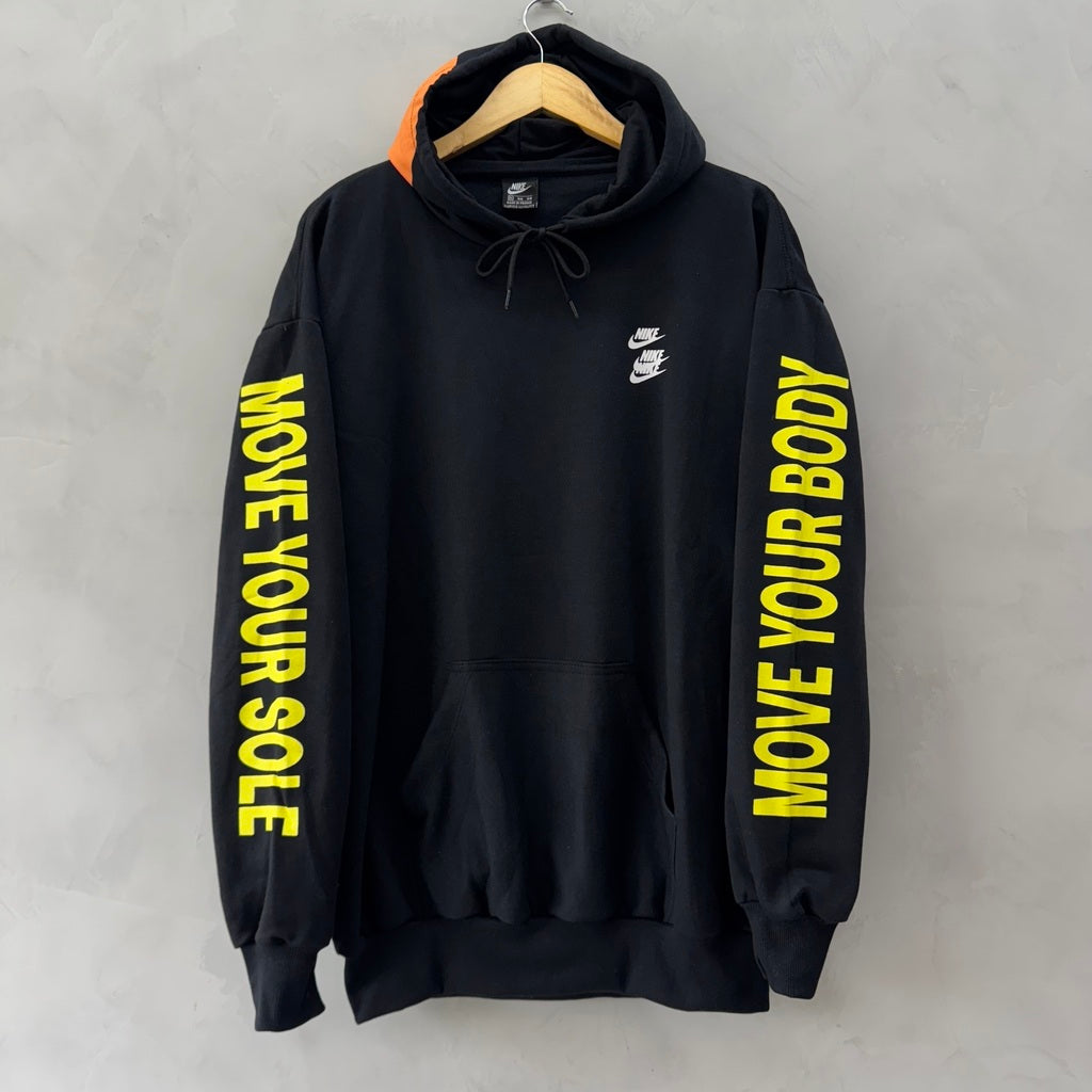 Moletom Canguru NK “World Tour” (Preto)