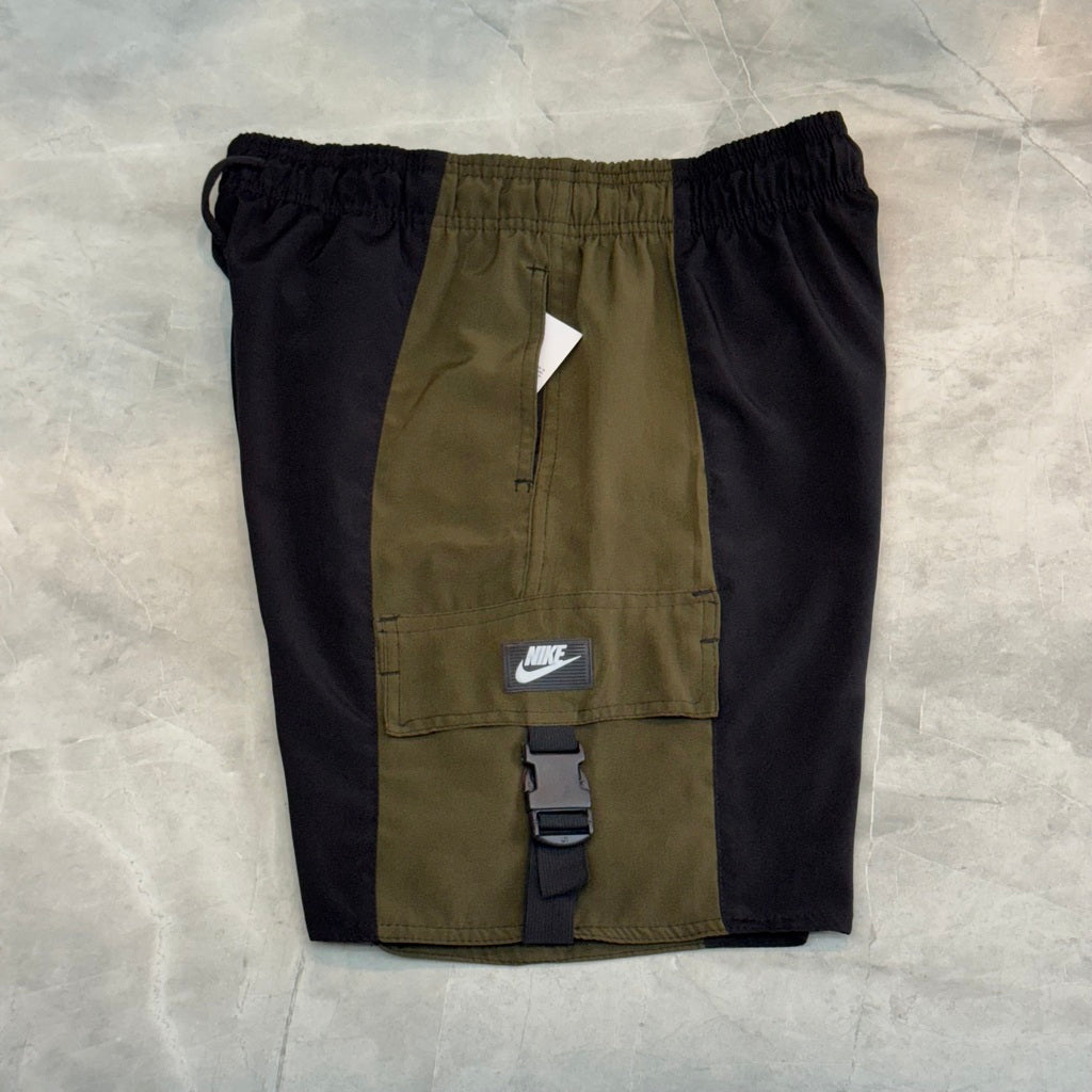 Bermuda Cargo NK (Preta/Verde)