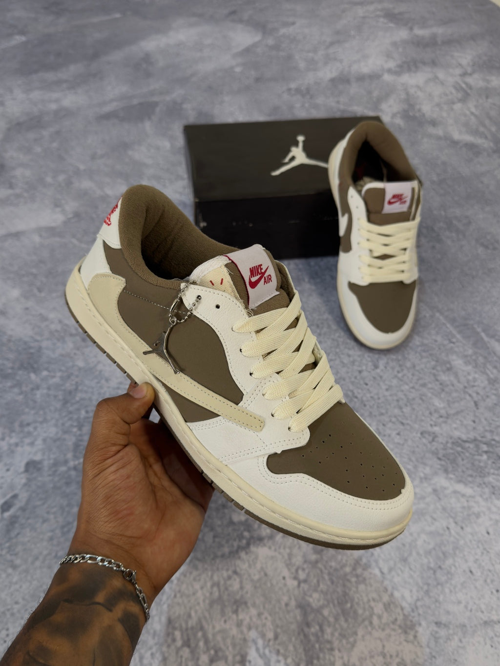 Tênis NK Air Jordan 1 Low Travis Scott Reverse Morcha - Bege/Marrom